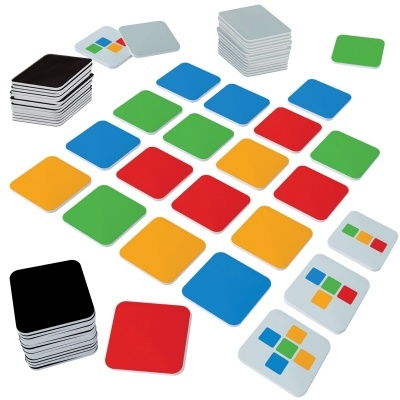 Cartas quadradas coloridas com padrões e cores variadas