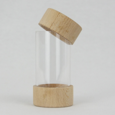 Frasco cilíndrico transparente com base e tampa de madeira clara