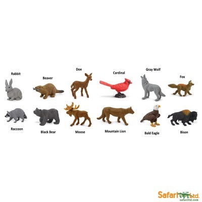 Miniaturas de 12 animais de plástico com nomes, fundo branco