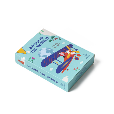 Livro infantil 'AROUND THE WORLD' com ilustração de avião azul