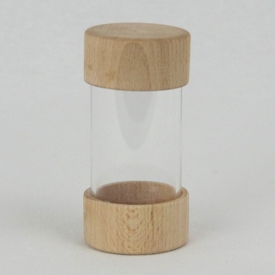 Frasco cilíndrico transparente com tampa e base em madeira clara