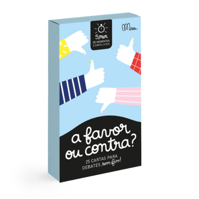 Caixa azul clara com mãos a fazer polegares e texto de cartas para debates