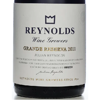 Julian Reynolds Grande Reserva Tinto Rótulo de garrafa de vinho Reynolds Grande Reserva 2011 com texto preto e dourado