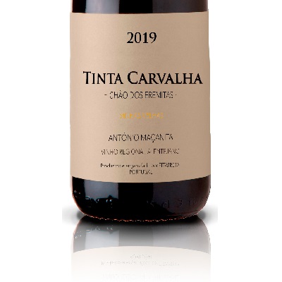 TINTA CARVALHA Garrafa de vinho Tinta Carvalha 2019 com rótulo bege