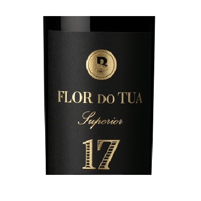 Flor do Tua - Superior 17 Garrafa de vinho com rótulo preto e texto dourado FLOR DO TUA Superior 17