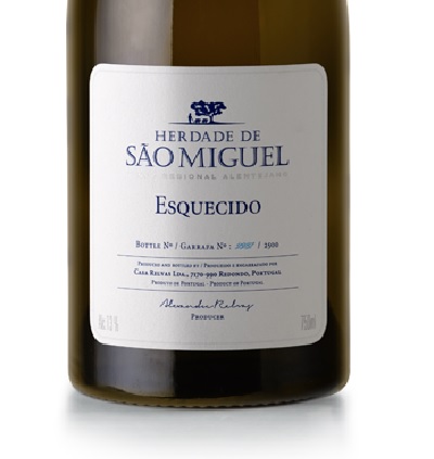 Herdade de São Miguel - Arinto Esquecido 2022 Garrafa de vinho Herdade de São Miguel Esquecido com rótulo branco e texto azul