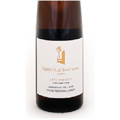 Quinta de Sant'Ana Late Harvest 2016 Garrafa de vinho branco Quinta de Santana com rótulo branco e texto dourado e preto