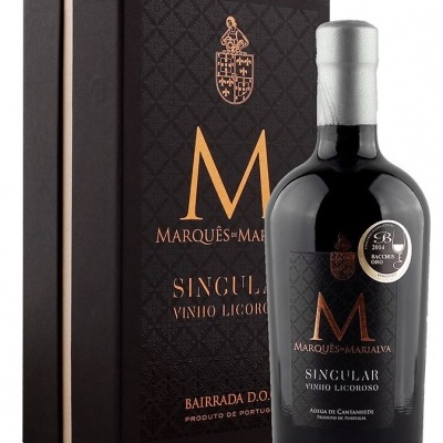 Garrafa de vinho licoroso Marquês de Marialva Singular com caixa preta