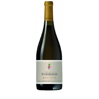 Garrafa de vinho Sobroso Reserva com rótulo branco e tampa dourada