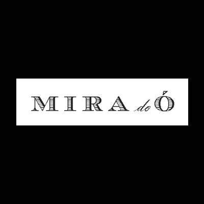Logotipo com o texto 'MIRA do Ó' em preto sobre fundo branco