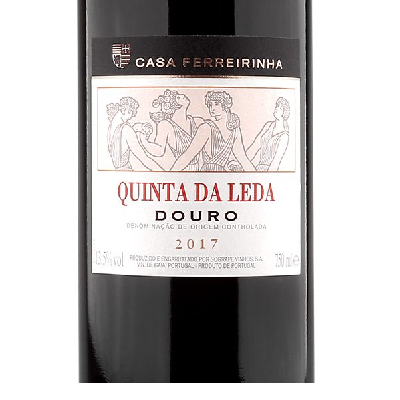 Garrafa de vinho tinto Quinta da Leda, rótulo branco e preto com ilustração clássica