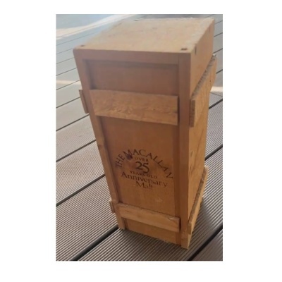Caixa de madeira para whisky Macallan 25 anos