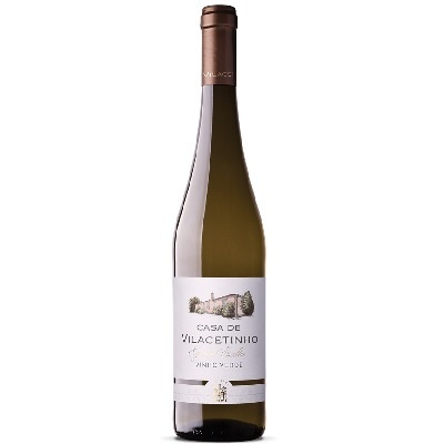 Garrafa de vinho branco Casa de Vilacetinho com rótulo branco