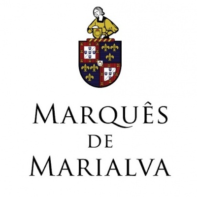Logótipo com brasão e texto Marquês de Marialva