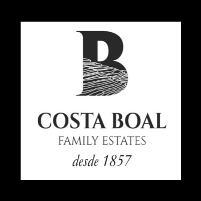 Logotipo Costa Boal Family Estates com letra B e texto desde 1857