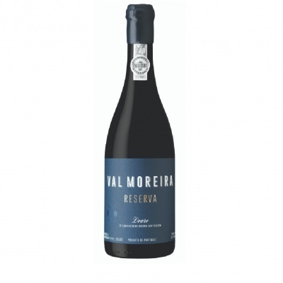 Garrafa preta de vidro com rótulo azul de espumante ou vinho