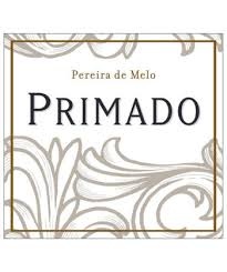 Rótulo de produto branco com padrões cinza e texto 'Pereira de Melo PRIMADO'