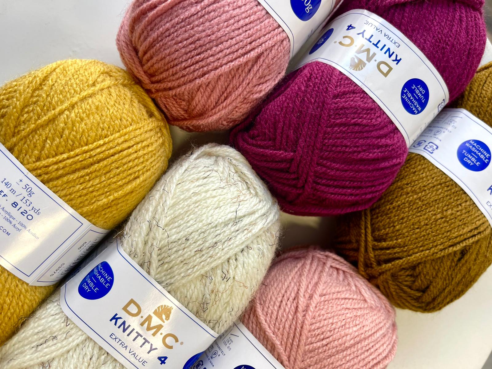 Novelos de lã D.M.C. Knitty 4 Extra Value em várias cores