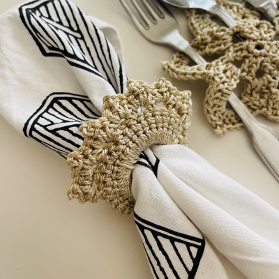 Set&#x20;decora&#x00E7;&#x00E3;o&#x20;para&#x20;talheres&#x20;e&#x20;guardanapos