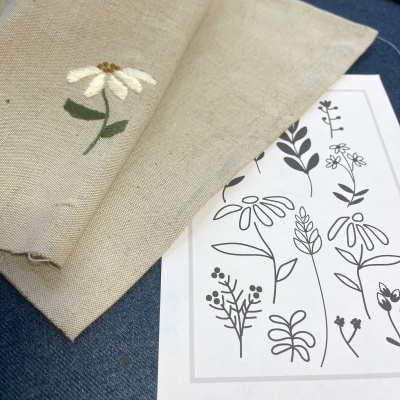 Desenho&#x20;para&#x20;Bordar&#x20;&#x2013;&#x20;&#x201C;Flores&#x20;Campestres&#x201D;&#x20;&#x28;PDF&#x20;Digital&#x29;