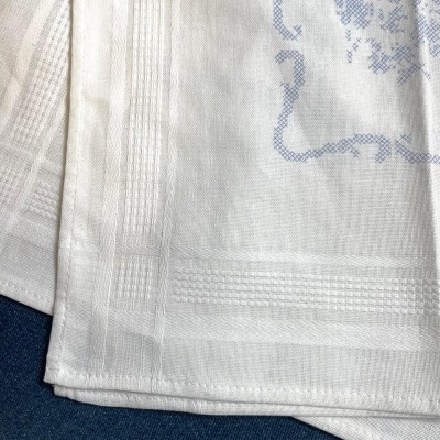 Toalha&#x20;para&#x20;bordar&#x20;ponto&#x20;cruz&#x20;-&#x20;Flores