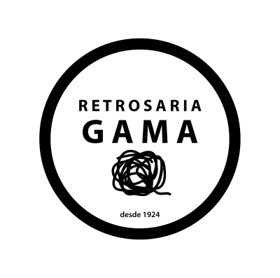 Logotipo circular da Retrosaria Gama com novelo de linha e texto
