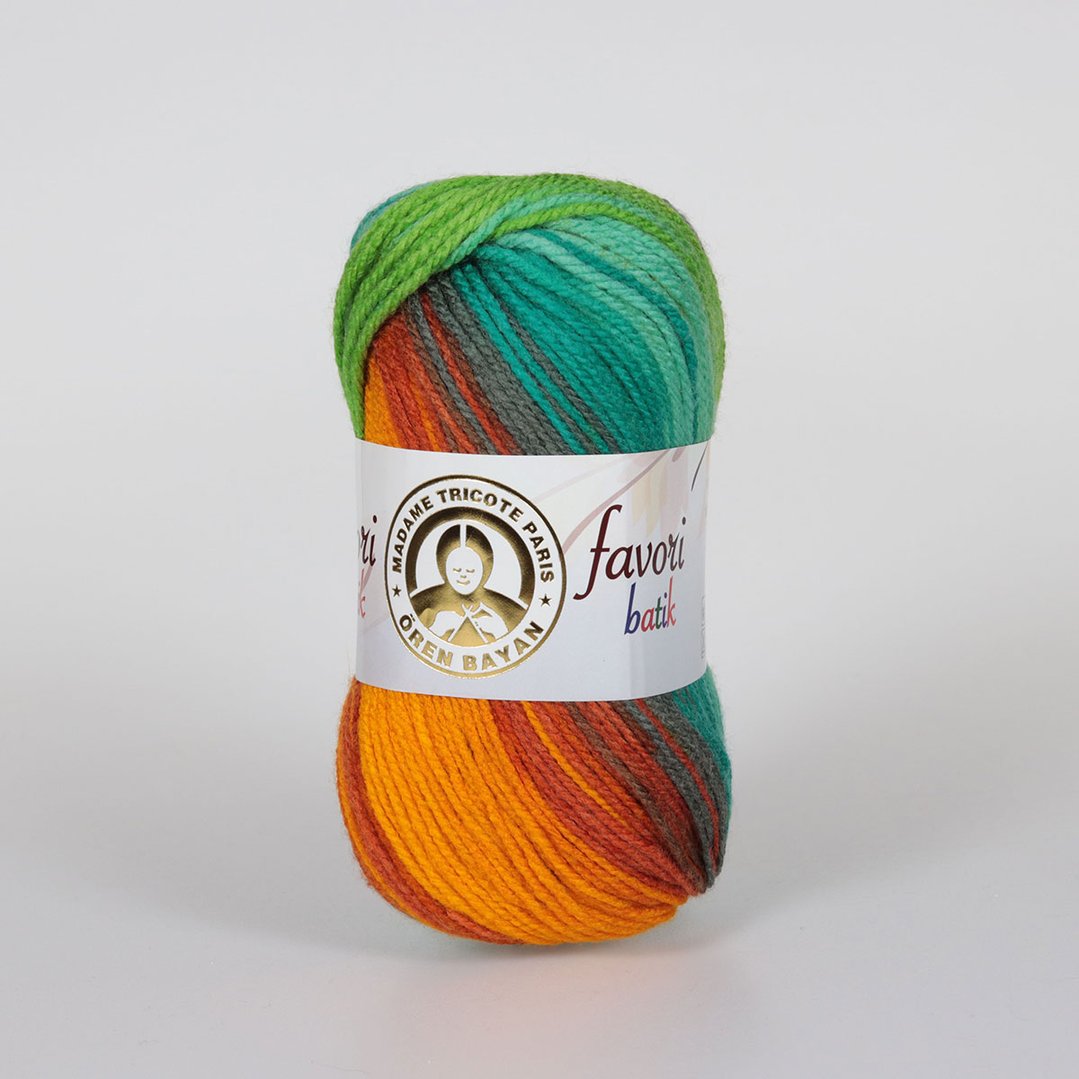 Novelo de lã multicolorida com etiqueta