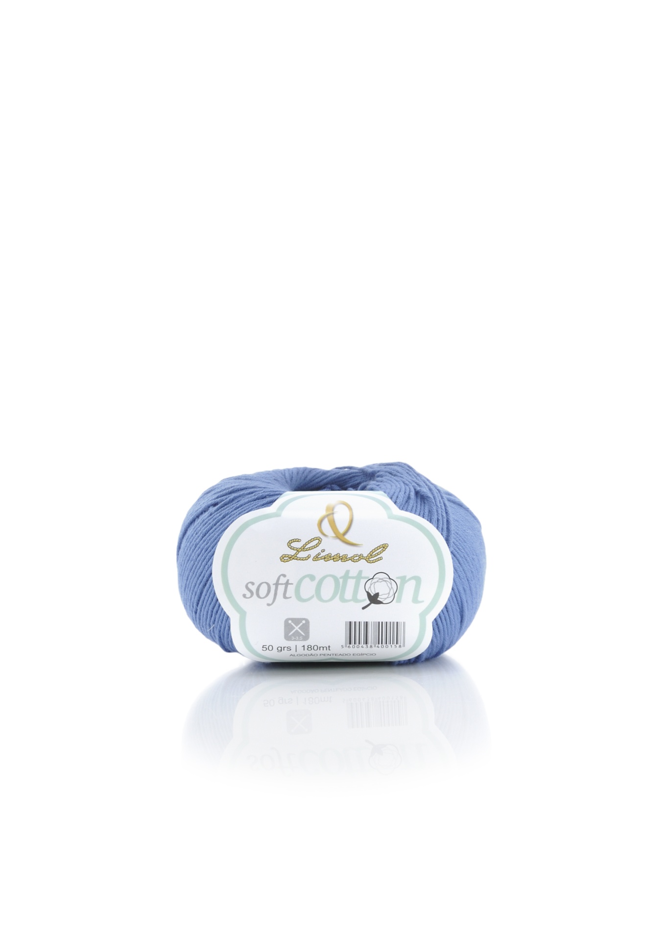 Novelo de fio de algodão azul com etiqueta branca