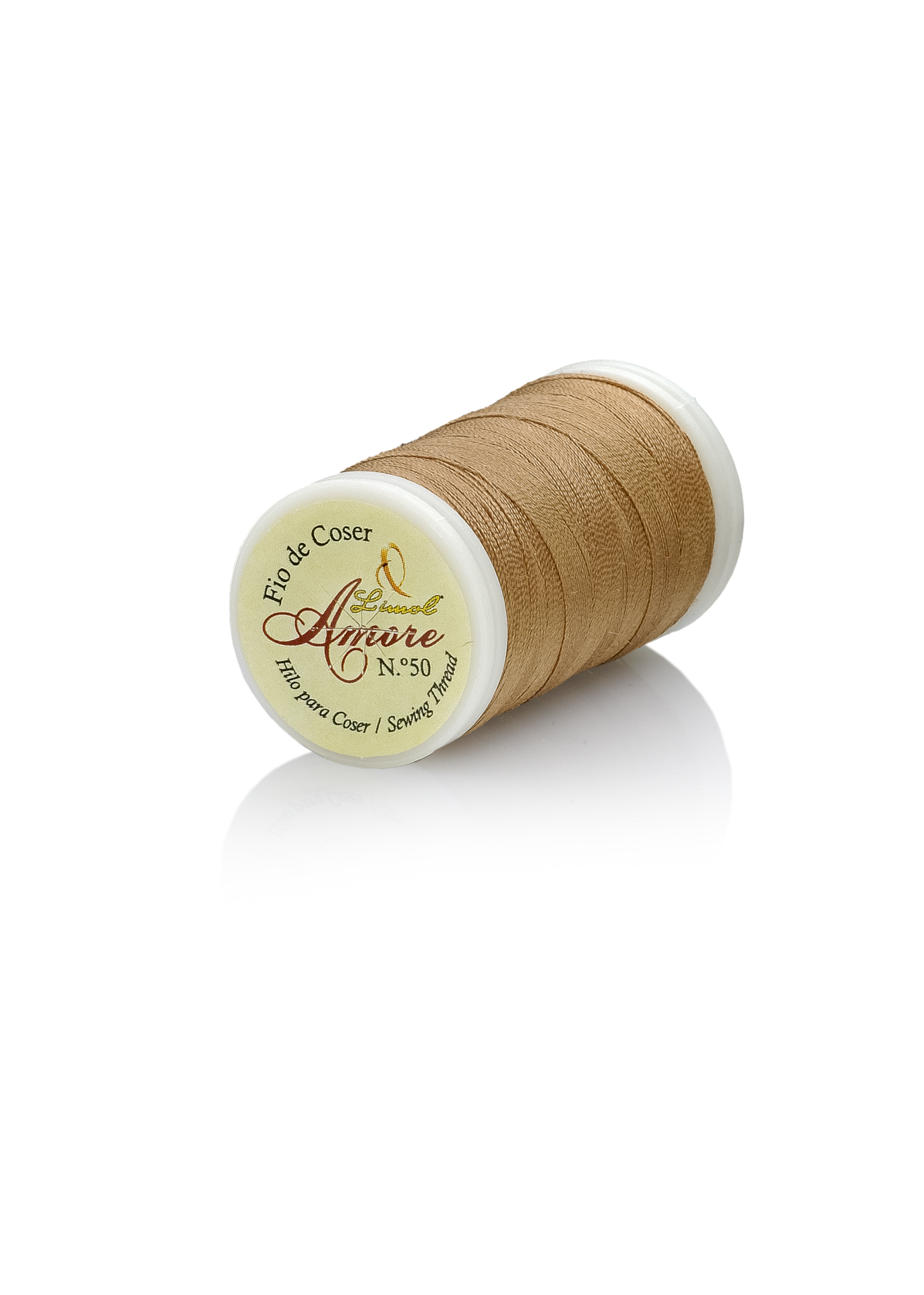 Rolo de fio de coser castanho claro em plástico branco