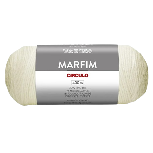 Novelo de lã marfim com embalagem que indica composição e comprimento