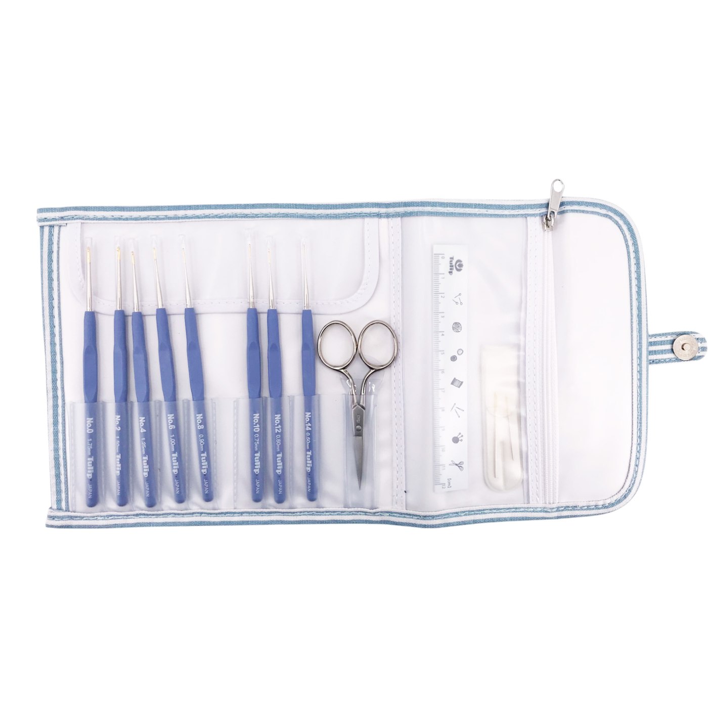 Conjunto de agulhas de croché com cabos azuis e estojo aberto branco