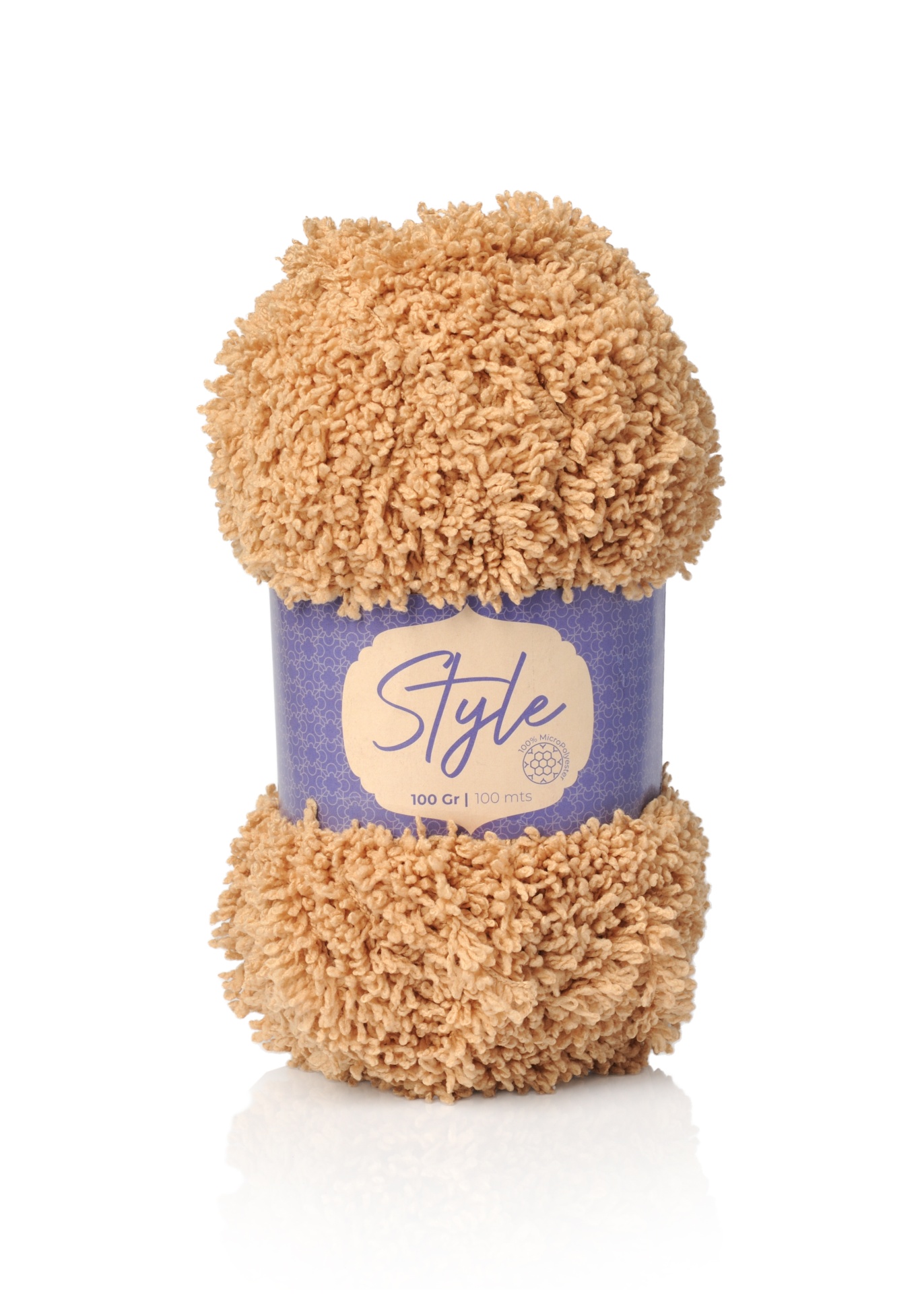 Novel de fio bege felpudo com etiqueta azul Style