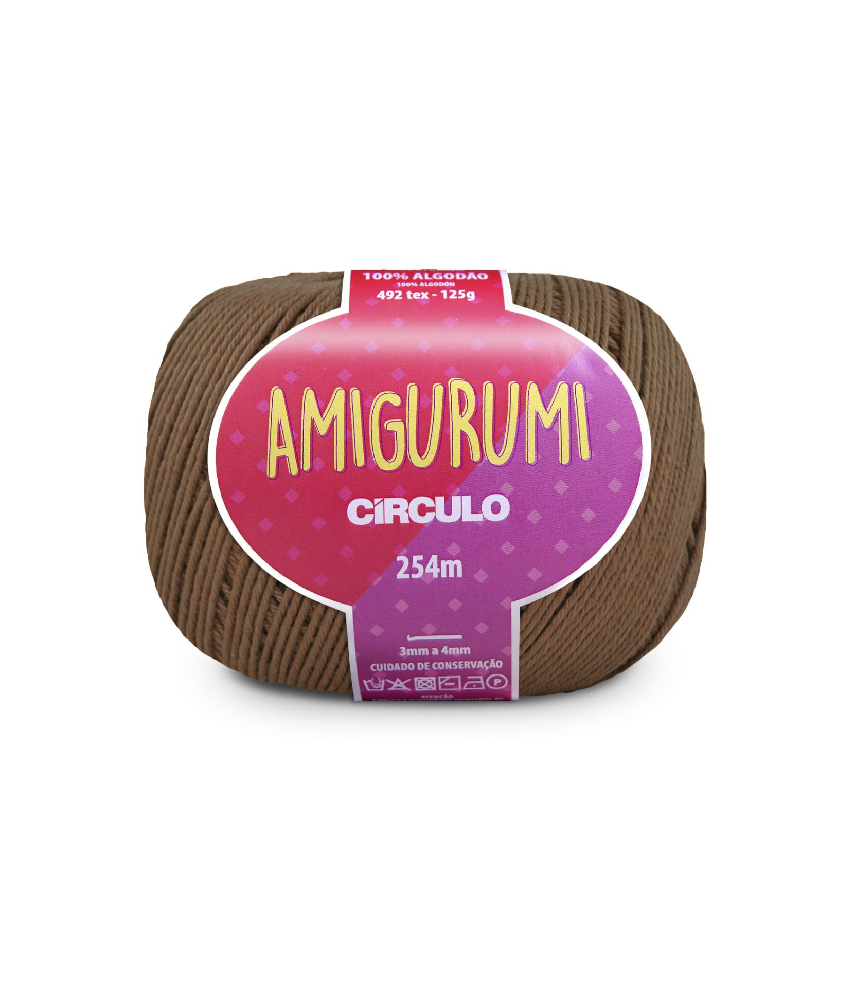 Novelo de fio de algodão castanho com etiqueta rosa e roxa da marca Círculo.