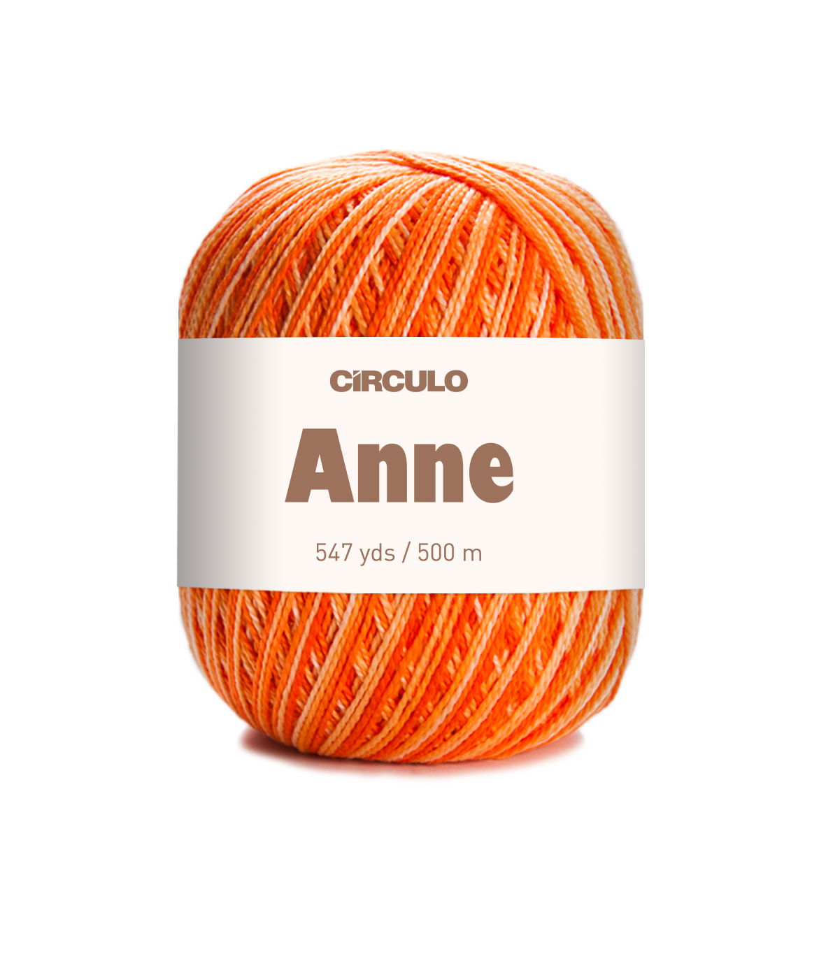 Novelo de fio laranja Anne com rótulo branco