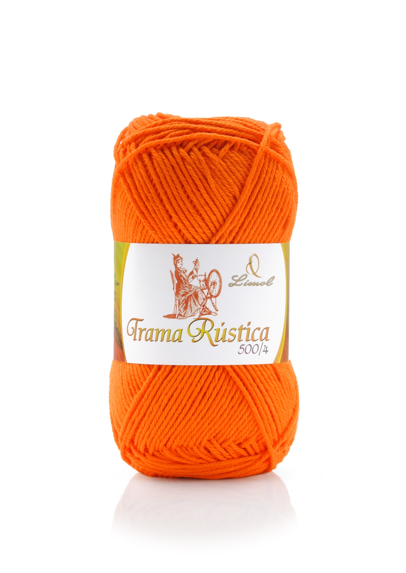 Novelo de fio laranja com etiqueta branca Trama Rústica 500/4