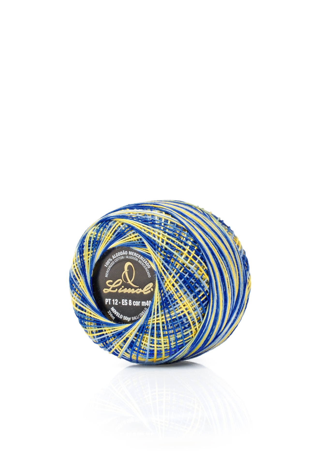 Rolo de linha azul, branco e amarelo com etiqueta preta