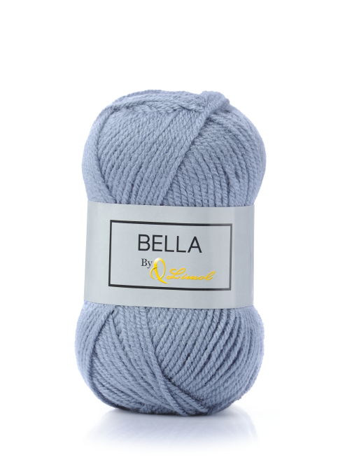 Novelo de lã fina azul claro com etiqueta branca 'BELLA By Limol'