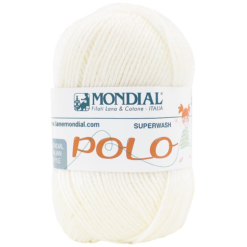 Novelo de fio branco Mondial Polo com etiqueta
