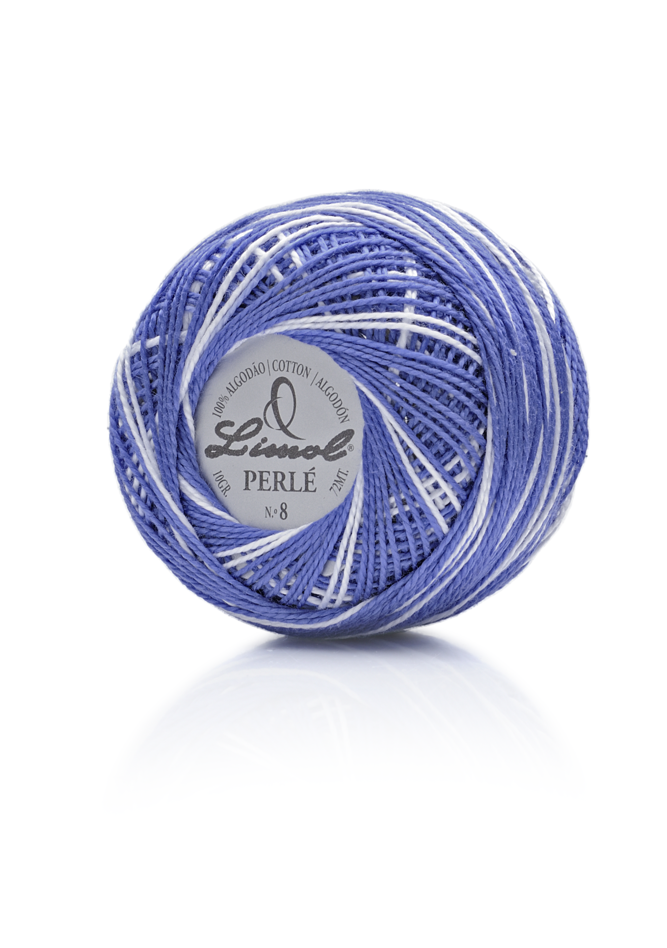 Rolo de linha perlé azul e branco da marca Linol