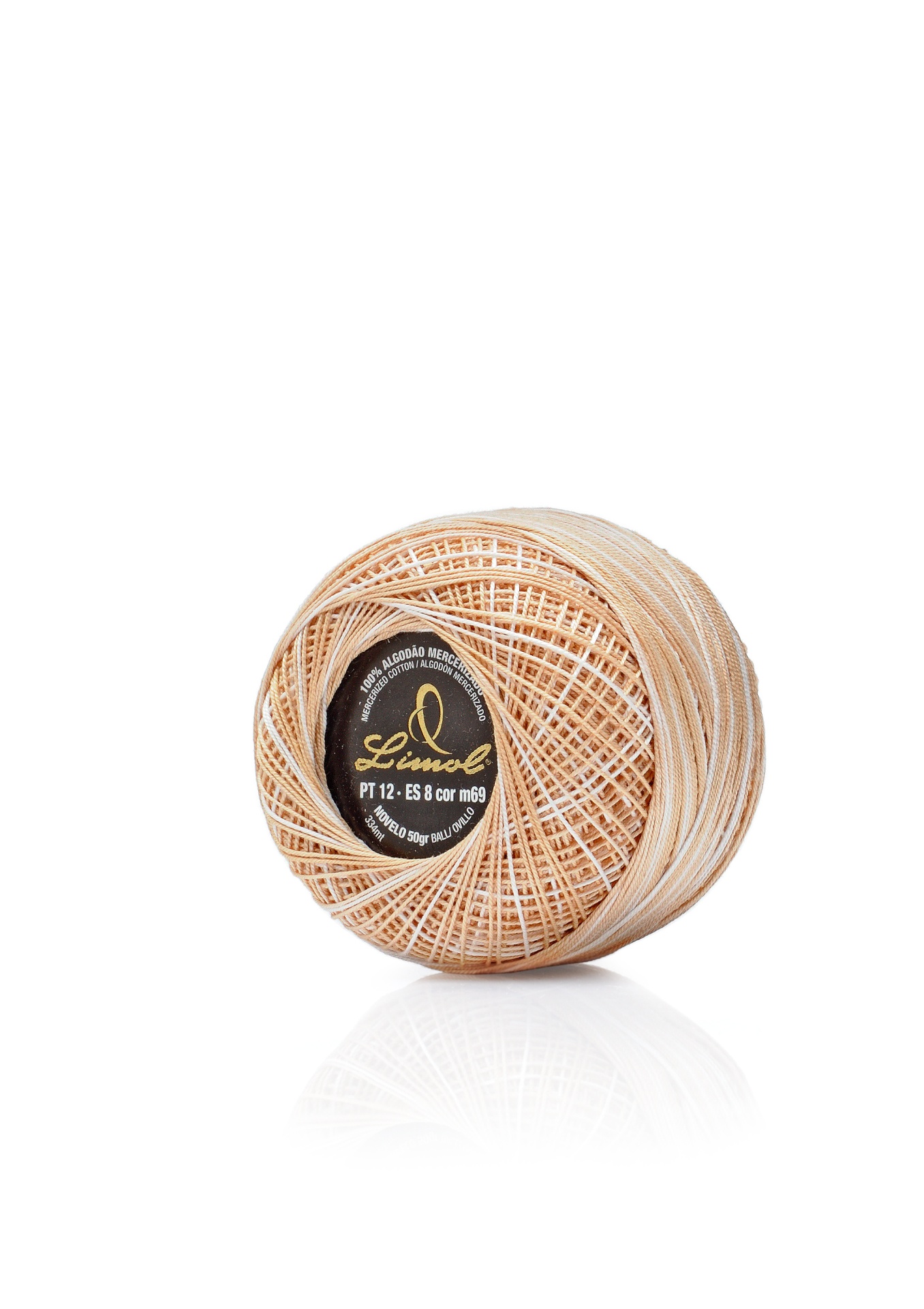 Rolo de linha Limol bege claro com etiqueta preta no centro