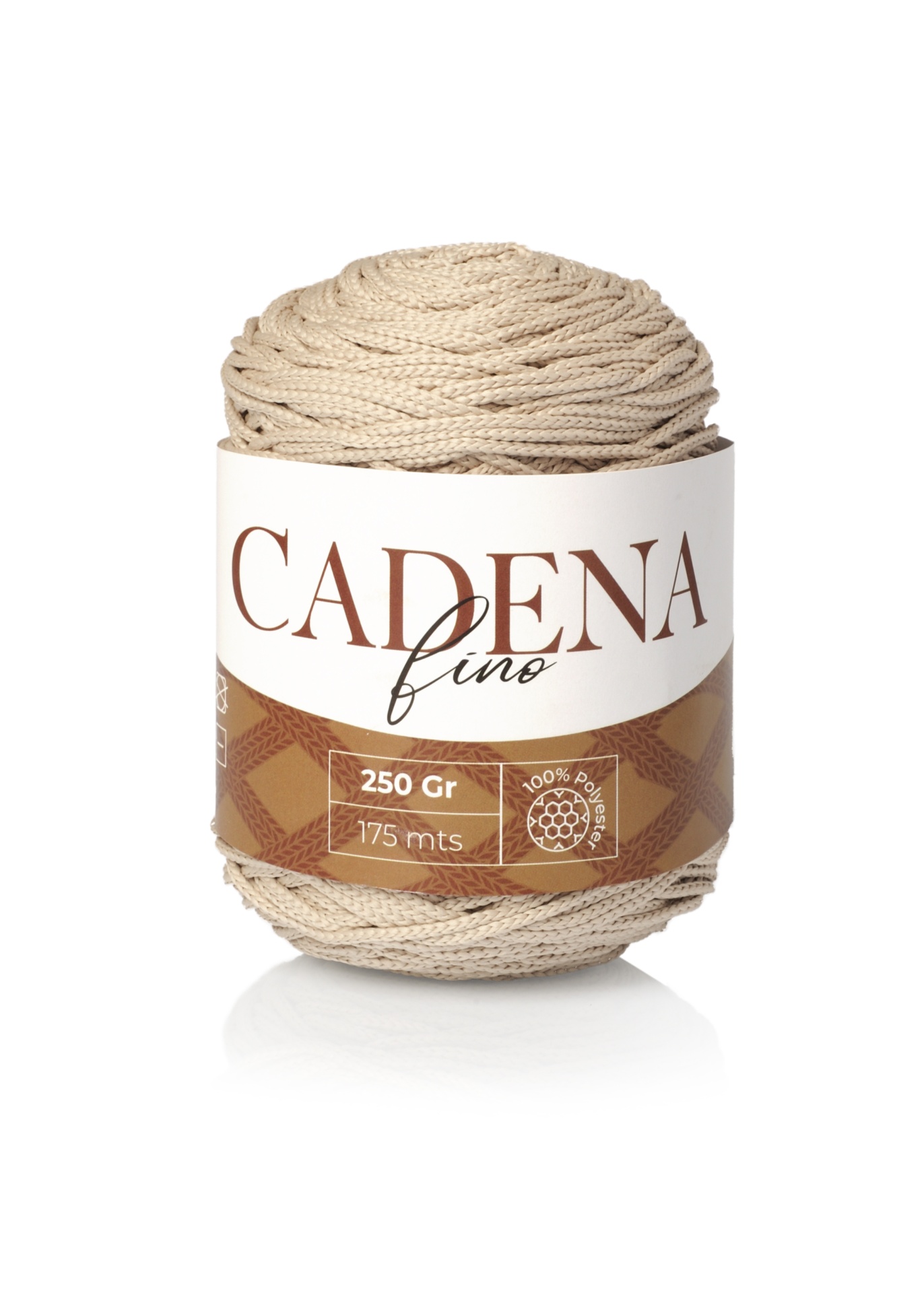 Novelo de fio bege claro com etiqueta CADENA fino