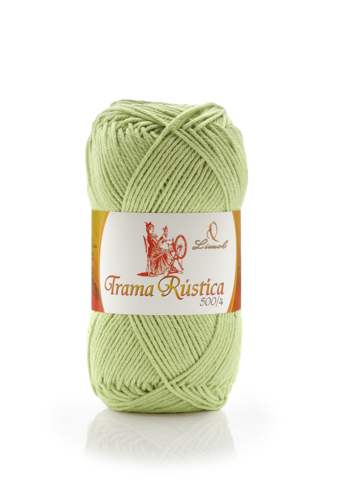 Novelo de lã verde claro com rótulo Trama Rústica 500/4.