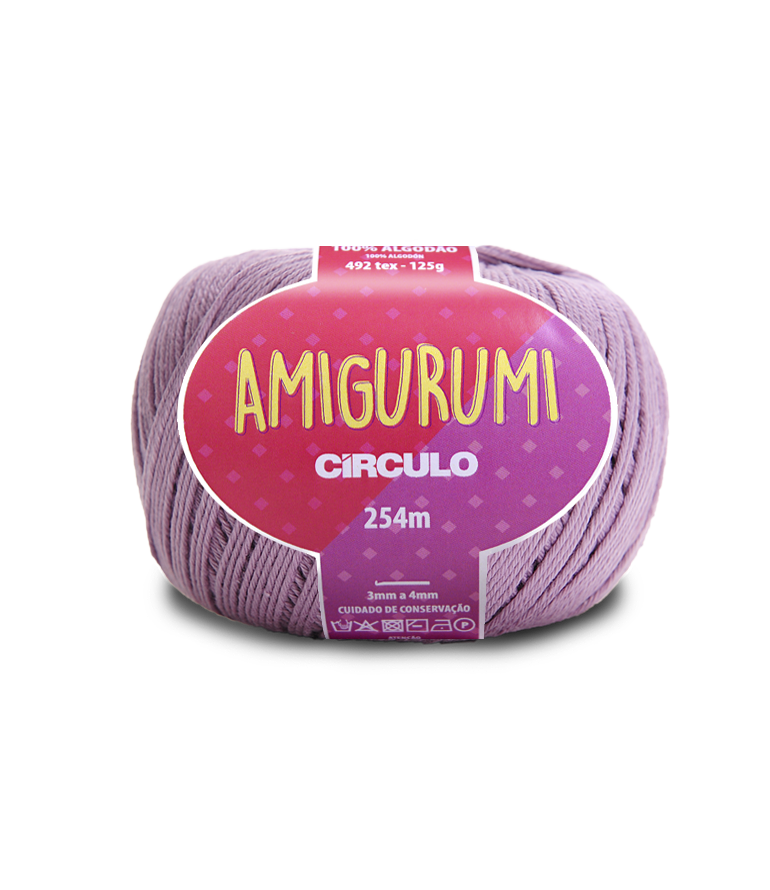 Novelo de fio lilás claro para amigurumi com rótulo roxo e rosa