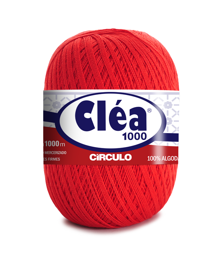Novelo de fio vermelho Cléa 1000 da marca Círculo com rótulo branco e azul.