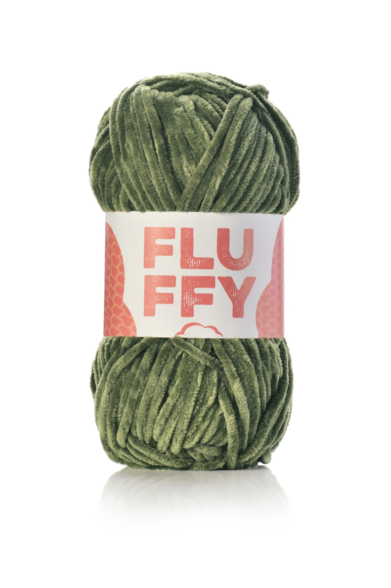 Novelo de lã verde com etiqueta FLUFFY em fundo branco