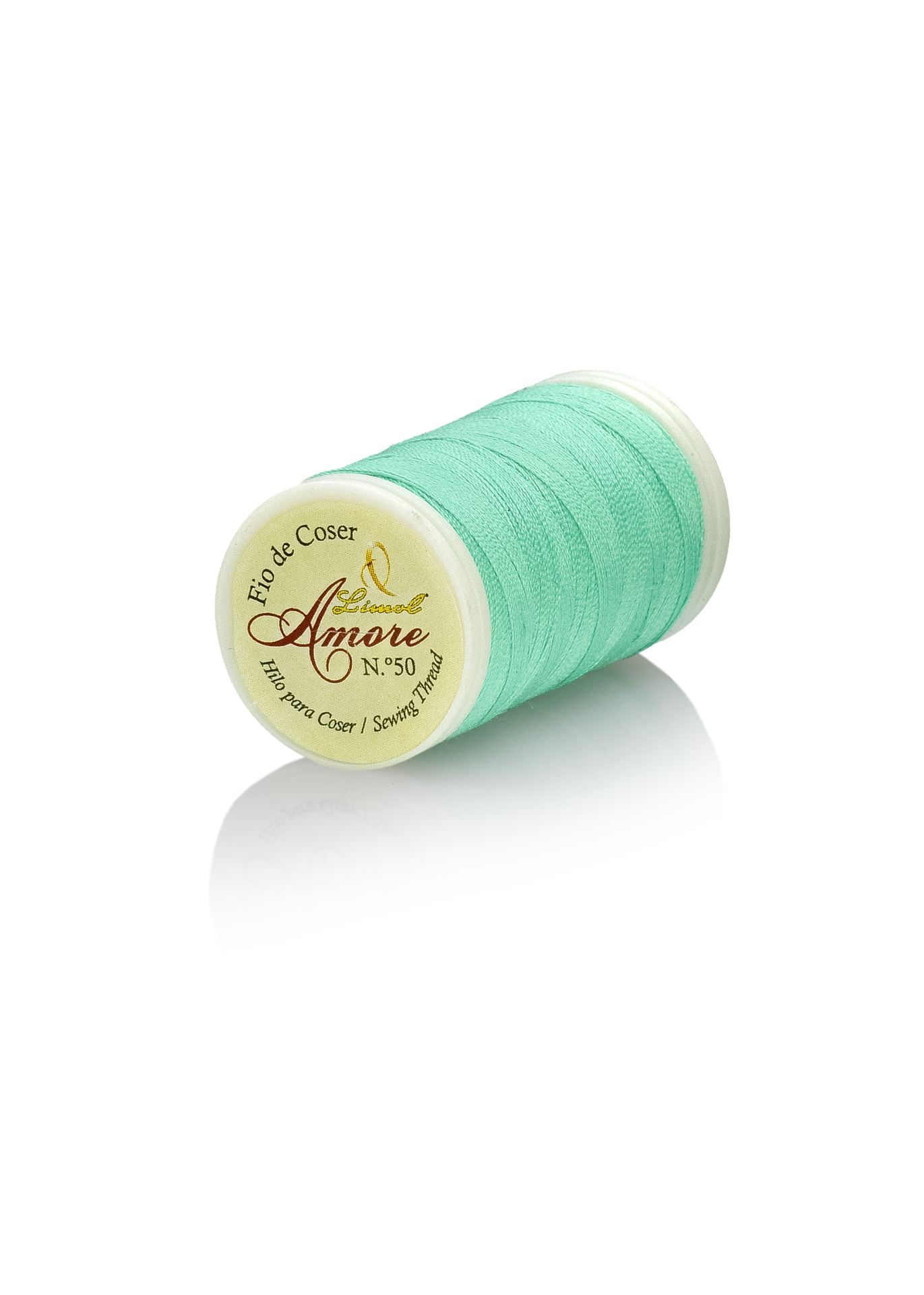 Rolo de linha para coser verde água com etiqueta Amore N.º 50
