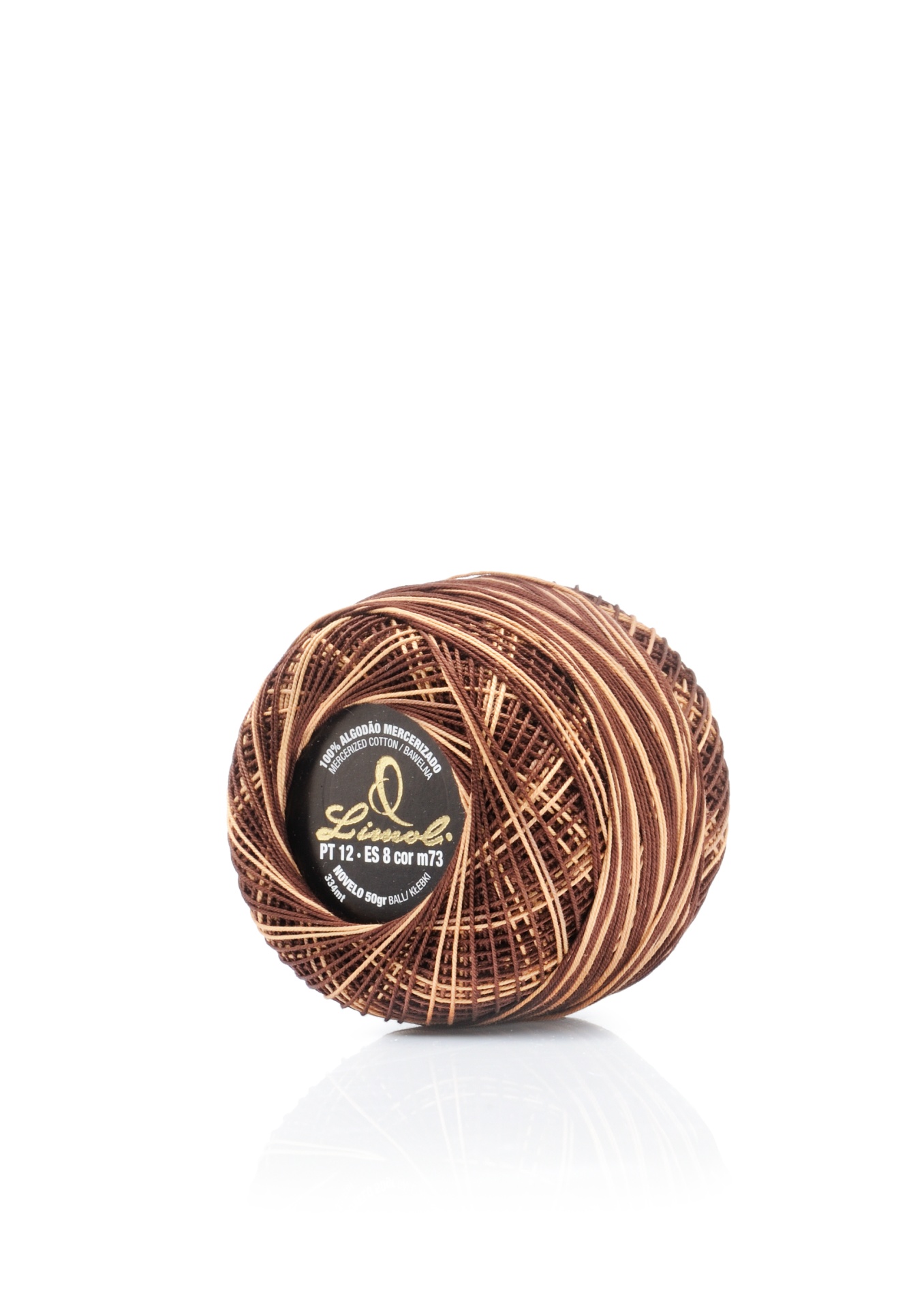 Rolo de linha de algodão metálico castanho e bege com etiqueta preta