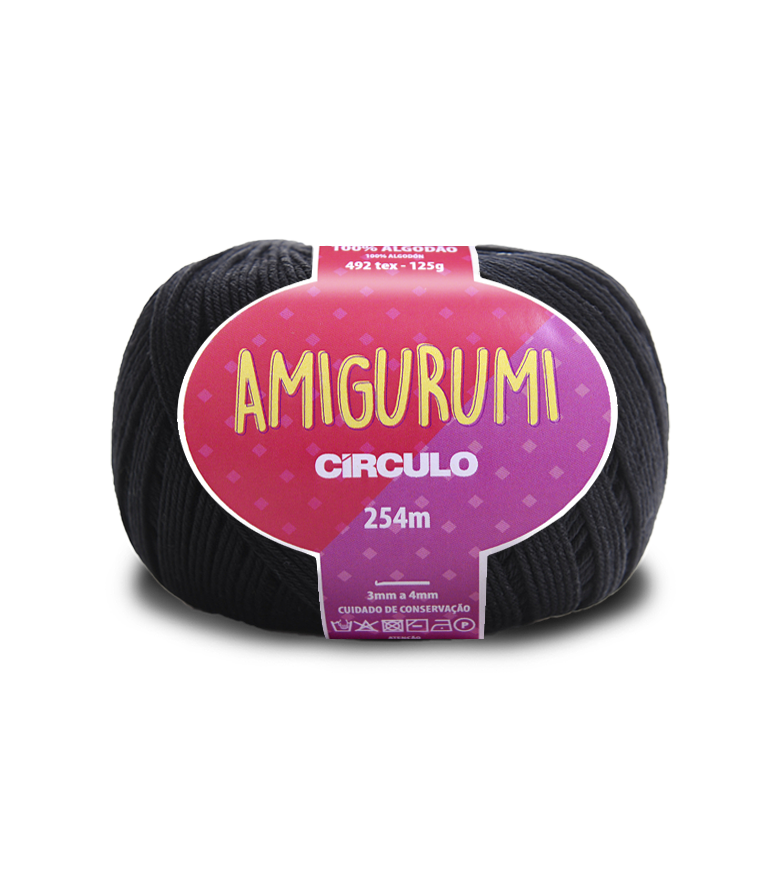 Novelo de fio preto para amigurumi com etiqueta rosa e roxa