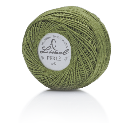 Rolo de linha de algodão verde da marca Linsol Perlé N°8