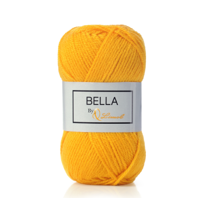 Novelo de lã amarela com etiqueta branca em fundo branco